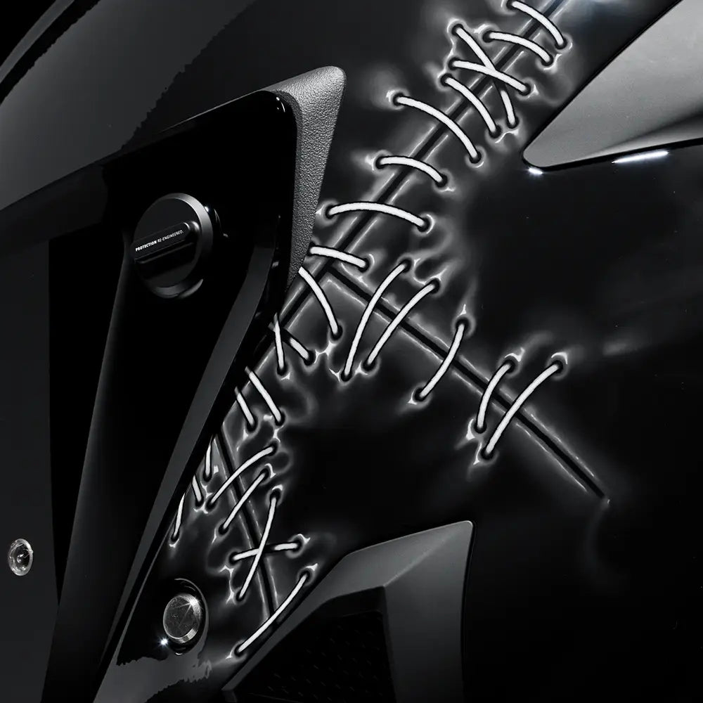 AT4.0 CARBON Catwoman